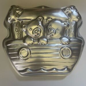 Wilton Cake Pan- 1999 Noah's Ark 2105-2026/ Vintage